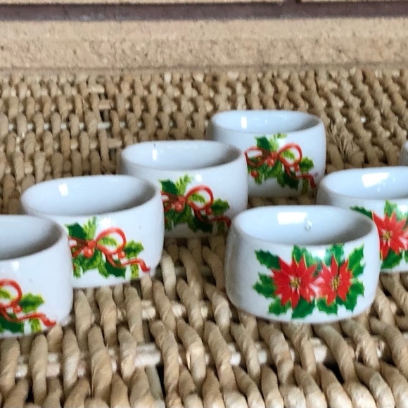 70's Christmas Napkin Rings - Christmas Dining - Poinsettia Christmas - Picture 3 of 11